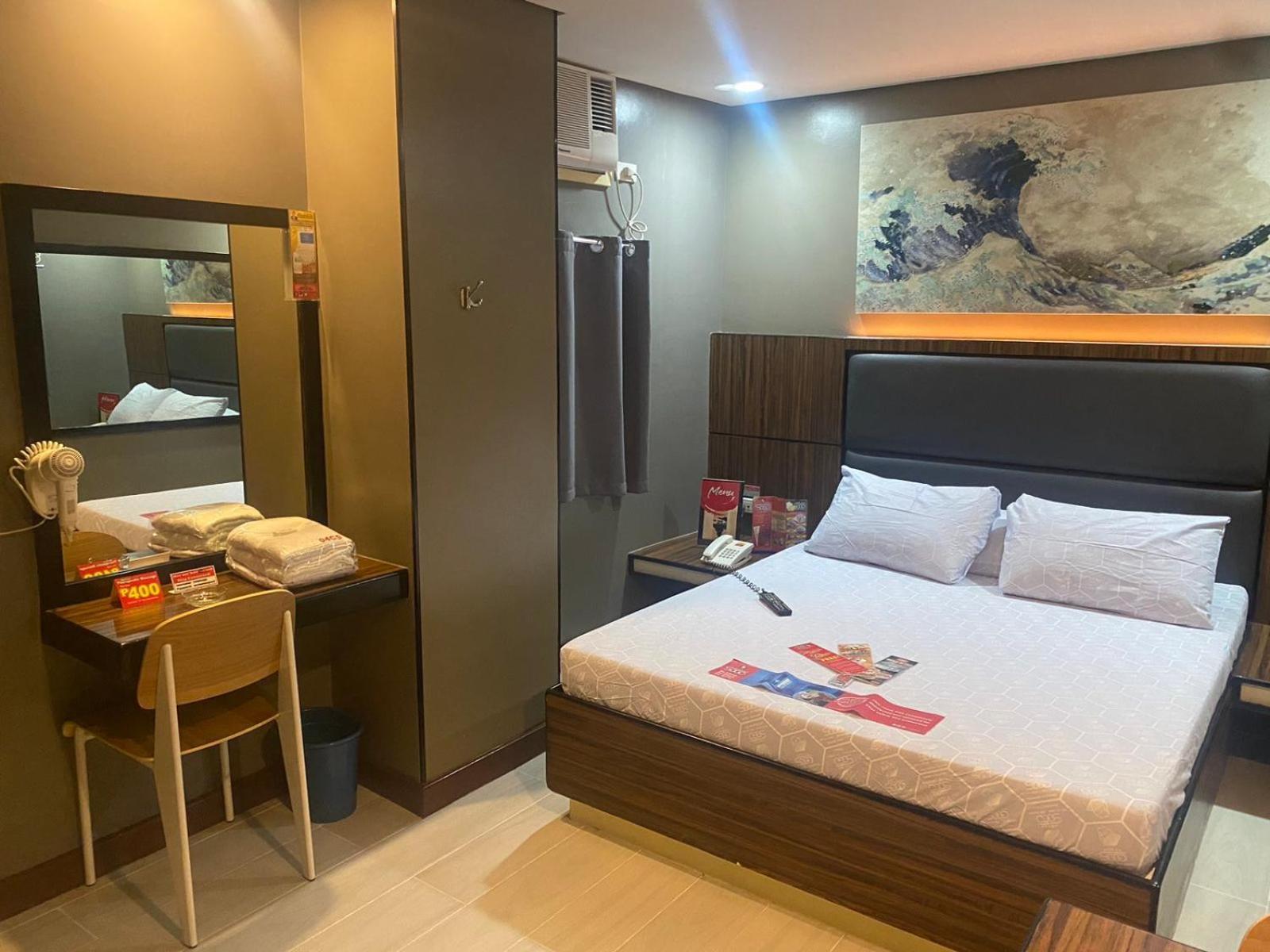 Hotel Sogo Malate Manila Eksteriør billede