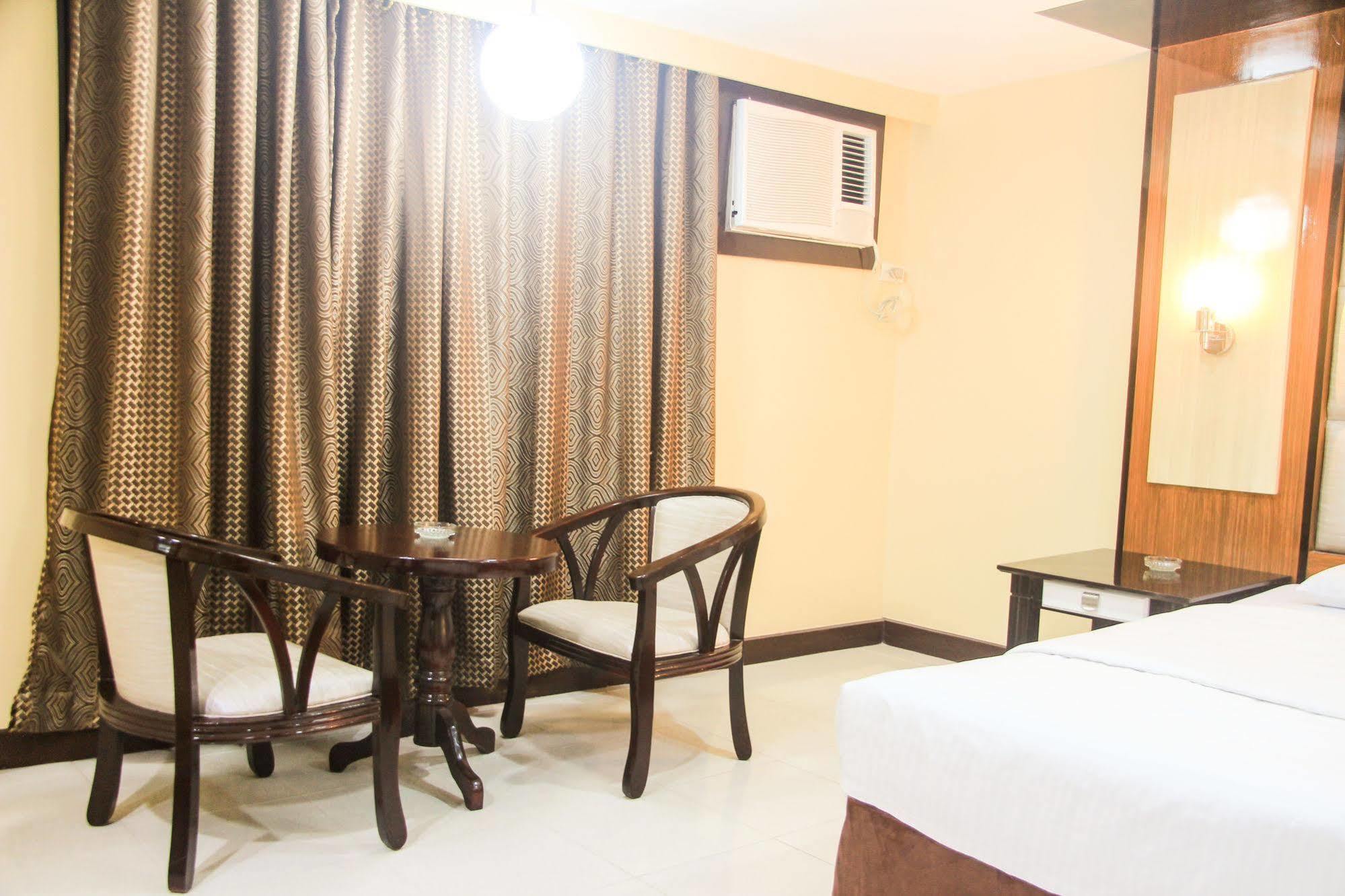 Hotel Sogo Malate Manila Eksteriør billede